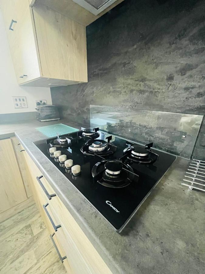 Fir Tree Lodge With Hot Tub York Dış mekan fotoğraf